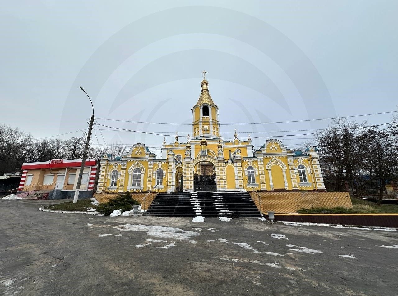 Православний храм Православний храм