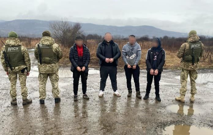 Прикордонники затримали чергову групу ухилянтів Прикордонники затримали чергову групу ухилянтів