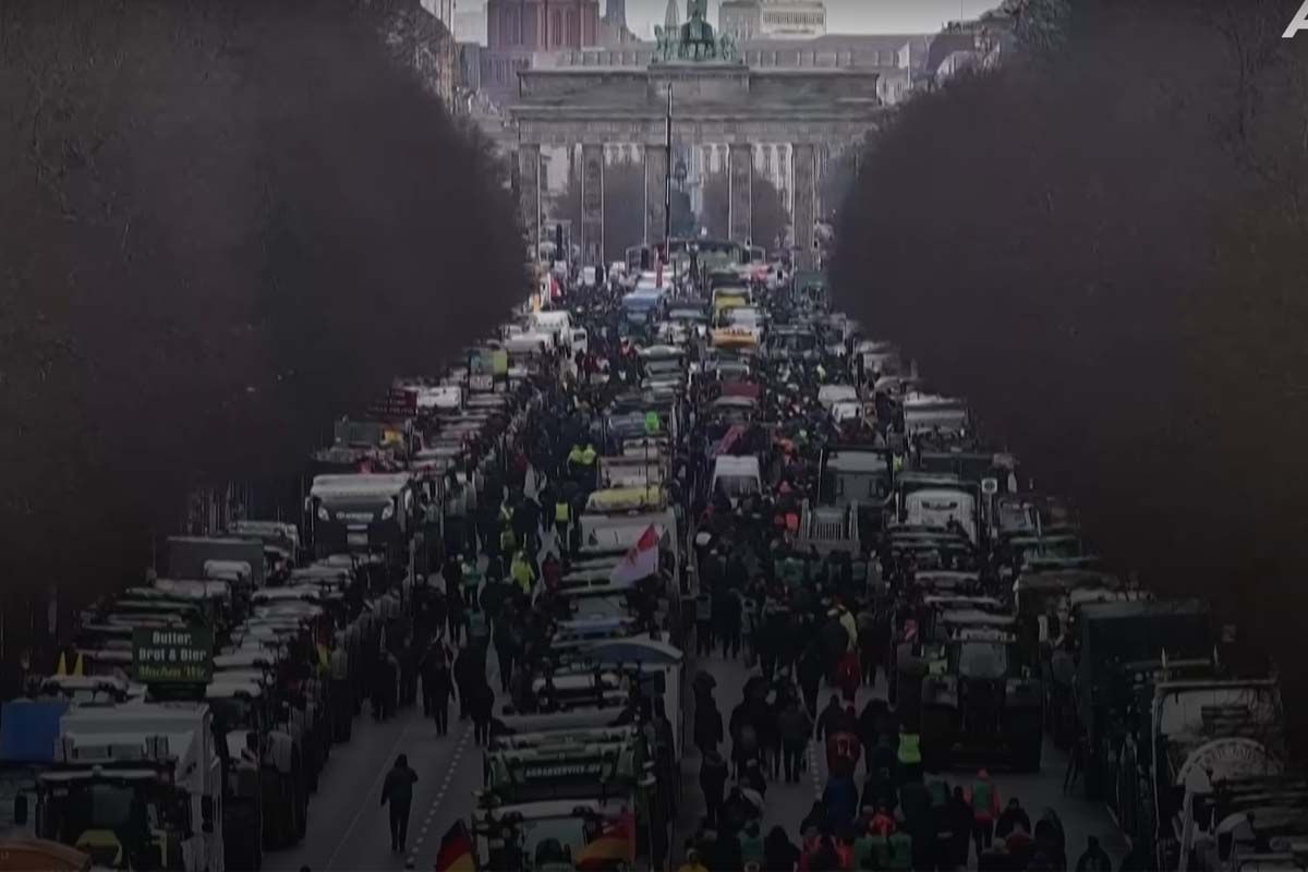 Фермерські протести тривають по всій Європі. Фото з відкритих джерел Фермерські протести тривають по всій Європі. Фото з відкритих джерел