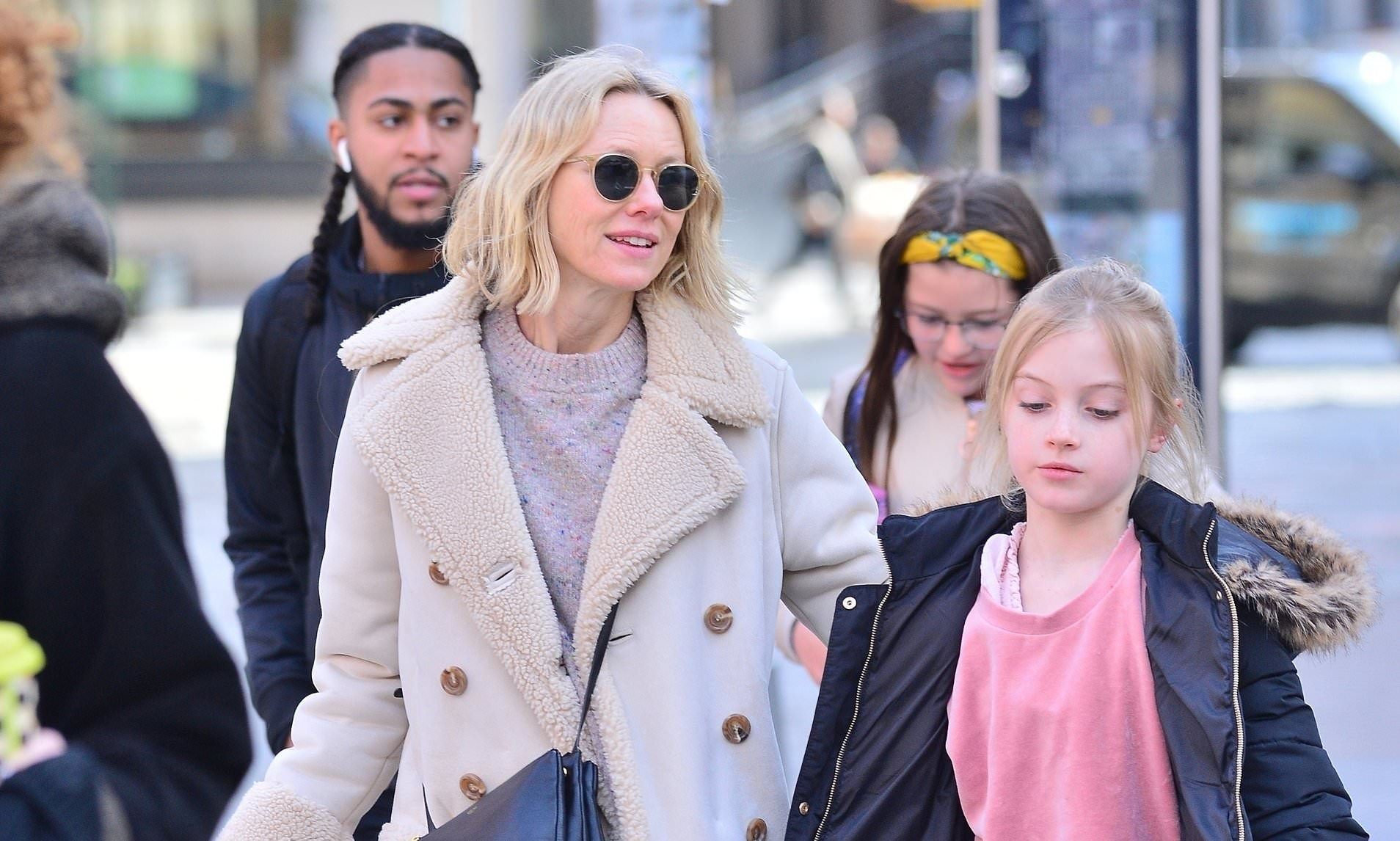 У період дорослішання Кай захопився макіяжем