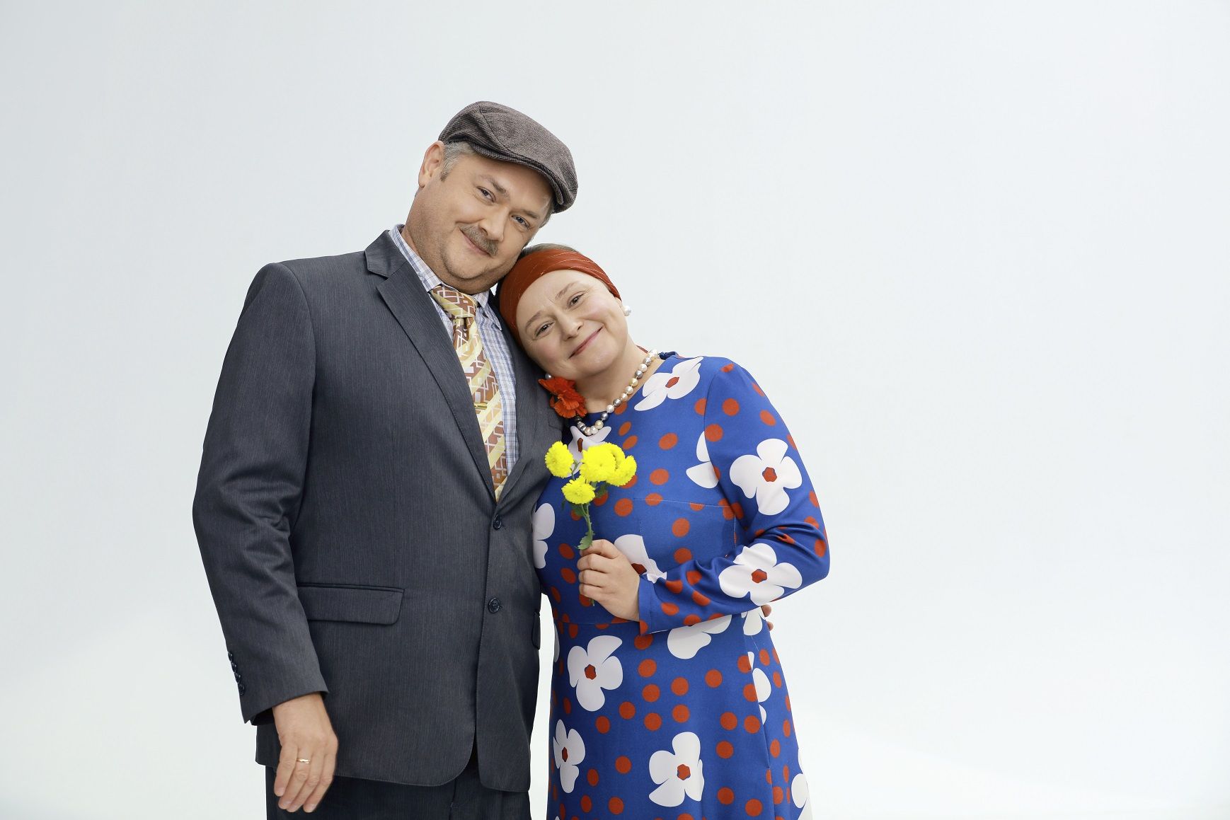 Партнером в сериале "Домик на счастье" стал известный актер Назар Заднепровский. Партнером в сериале "Домик на счастье" стал известный актер Назар Заднепровский.