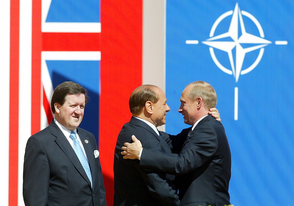 Путін просив друзів взяти його в НАТО. Фото: Getty Images Путін просив друзів взяти його в НАТО. Фото: Getty Images