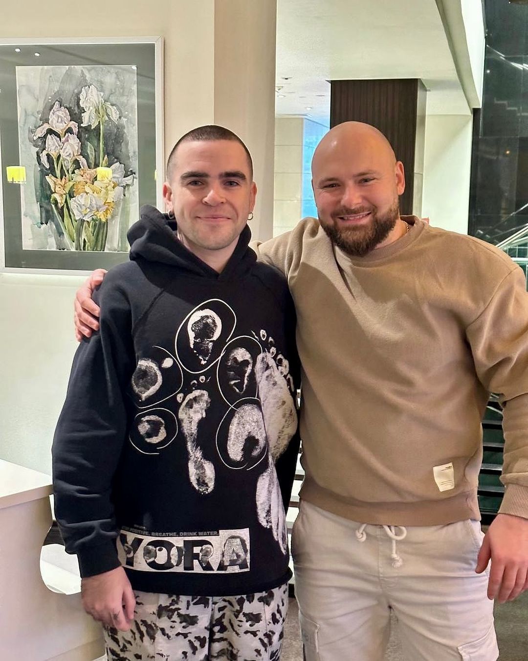 Антон Вельбой та головний продюсер лейблу, Олексій Голубєв