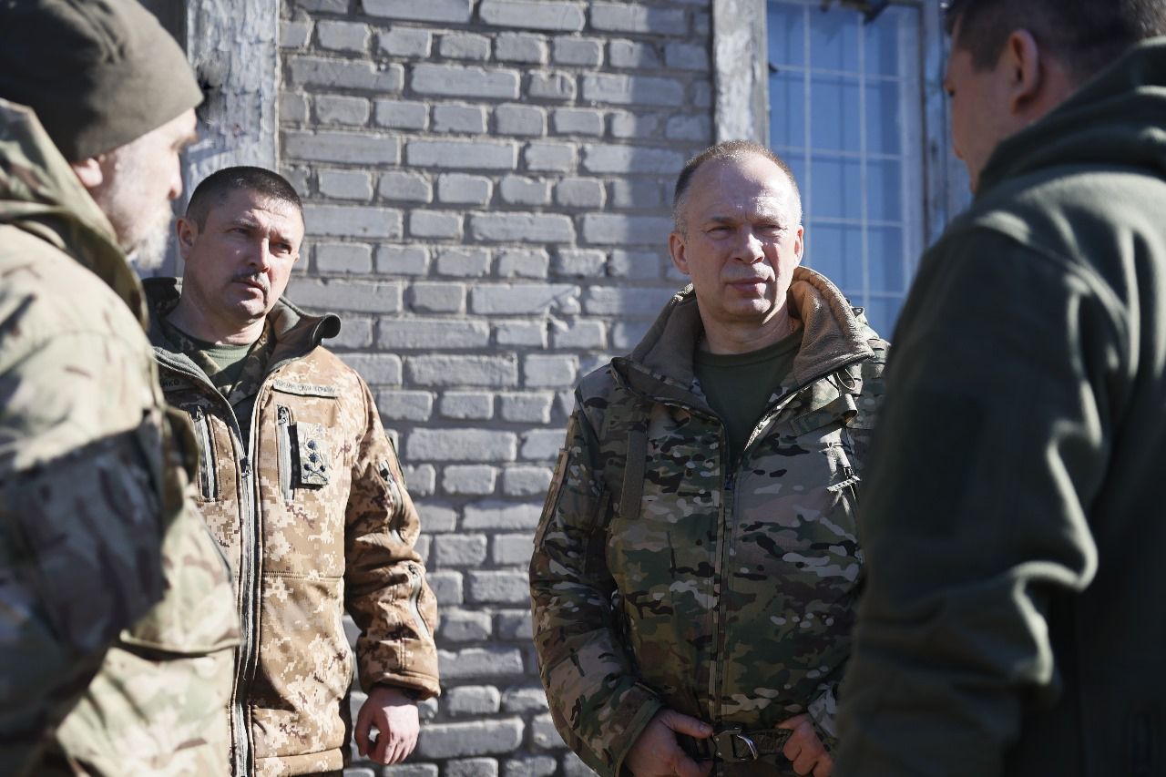 Сирський на передовій Сирський на передовій
