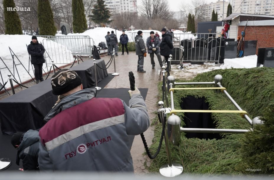 Похороны Навального: на прощание собралась 700-метровая очередь, а Кремль угрожает россиянам – видео 4