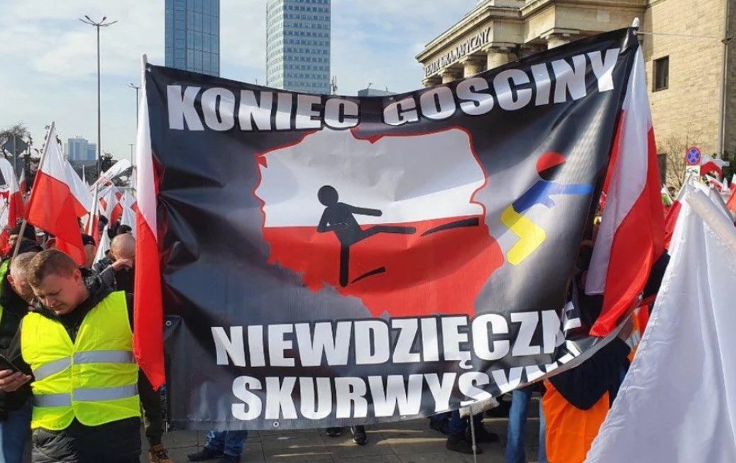 Антиукраїнські гасла потрапляють на протест, але фермери не хочуть з ними асоціюватися. Фото з відкритих джерел Антиукраїнські гасла потрапляють на протест, але фермери не хочуть з ними асоціюватися. Фото з відкритих джерел