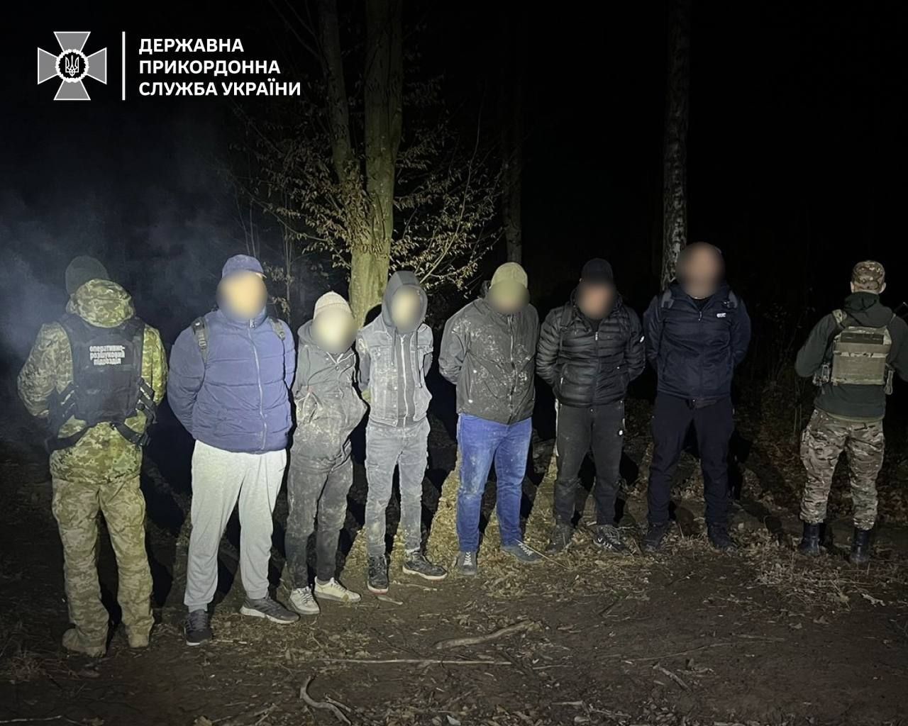 Пограничники задержали 5 уклонян, пытавшихся бежать в Румынию: им помогал подросток 1
