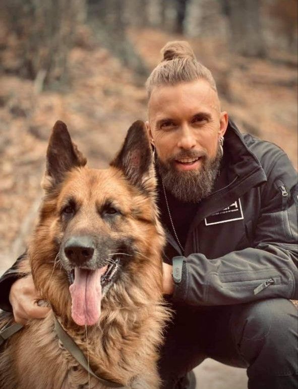 Ральф та кототато Олексій Суровцев знімаються у продовжені серіалу "Слід"  Ральф та кототато Олексій Суровцев знімаються у продовжені серіалу "Слід"