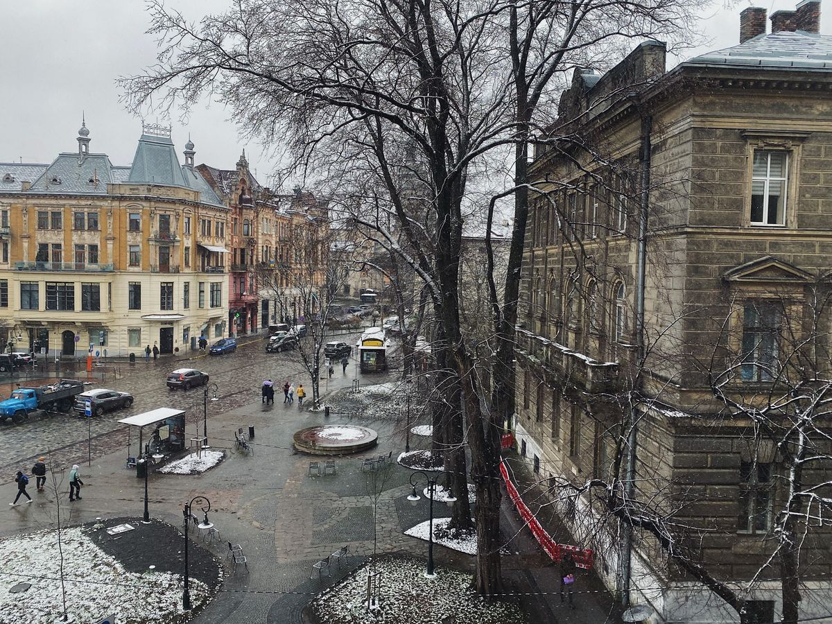 Сніг у Львові 19 березня Сніг у Львові 19 березня
