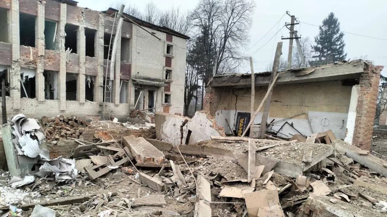 Сотні обстрілів та ускладнена евакуація: чому росіяни посилили обстріли Сумщини та чи можливий новий наступ на область 1