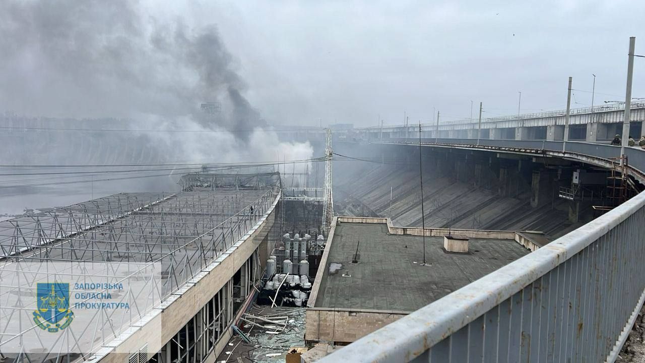 Последствия удара по ДнепроГЭС Последствия удара по ДнепроГЭС