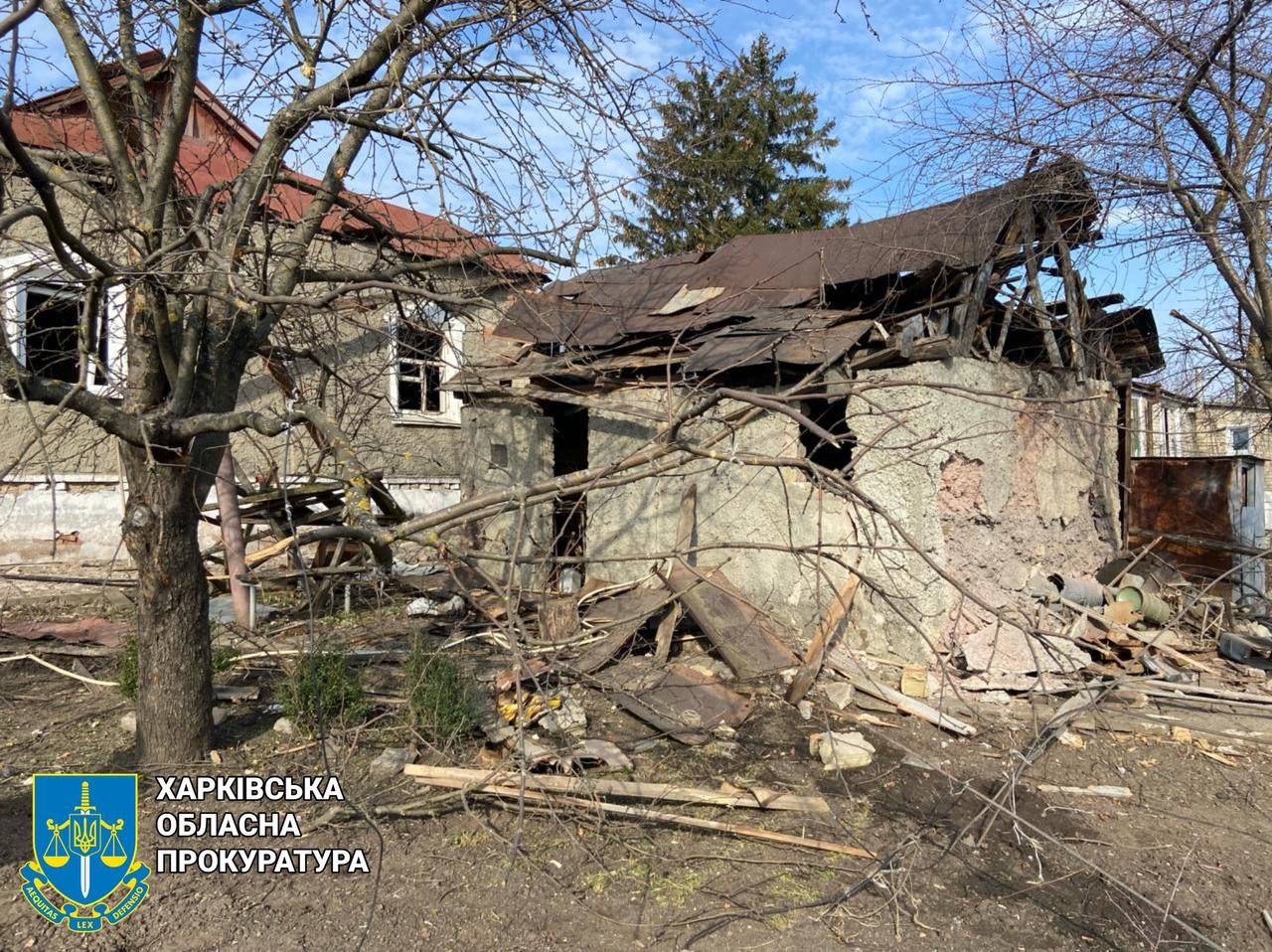 Россияне обстреляли Купянск из артиллерии и РСЗО, ранены - Генпрокуратура показала последствия 2