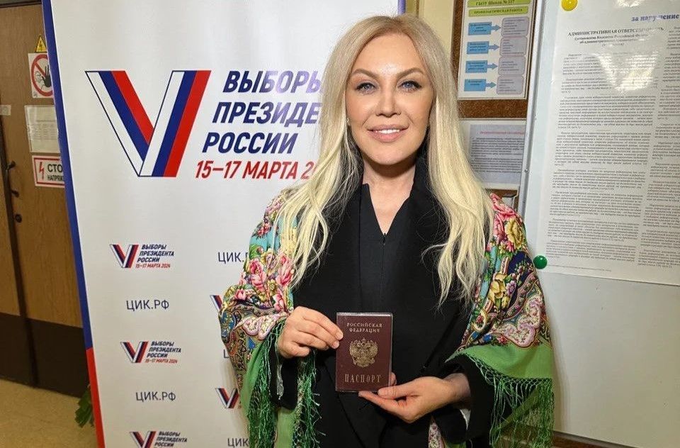 Зрадниця Таїсія Повалій з російським паспортом Зрадниця Таїсія Повалій з російським паспортом