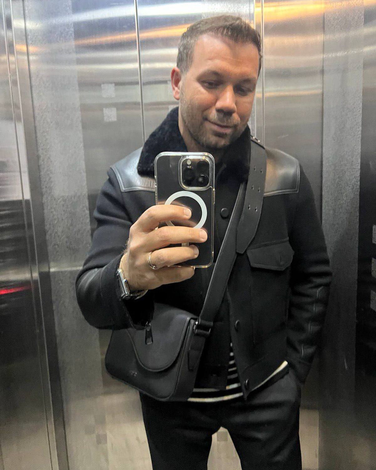 Я очень боюсь остаться бедным, потому что вырос в очень бедной семье Я очень боюсь остаться бедным, потому что вырос в очень бедной семье