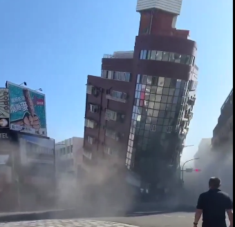 У Тайваня произошло мощное землетрясение: разрушены дома и есть угроза цунами (видео) 1
