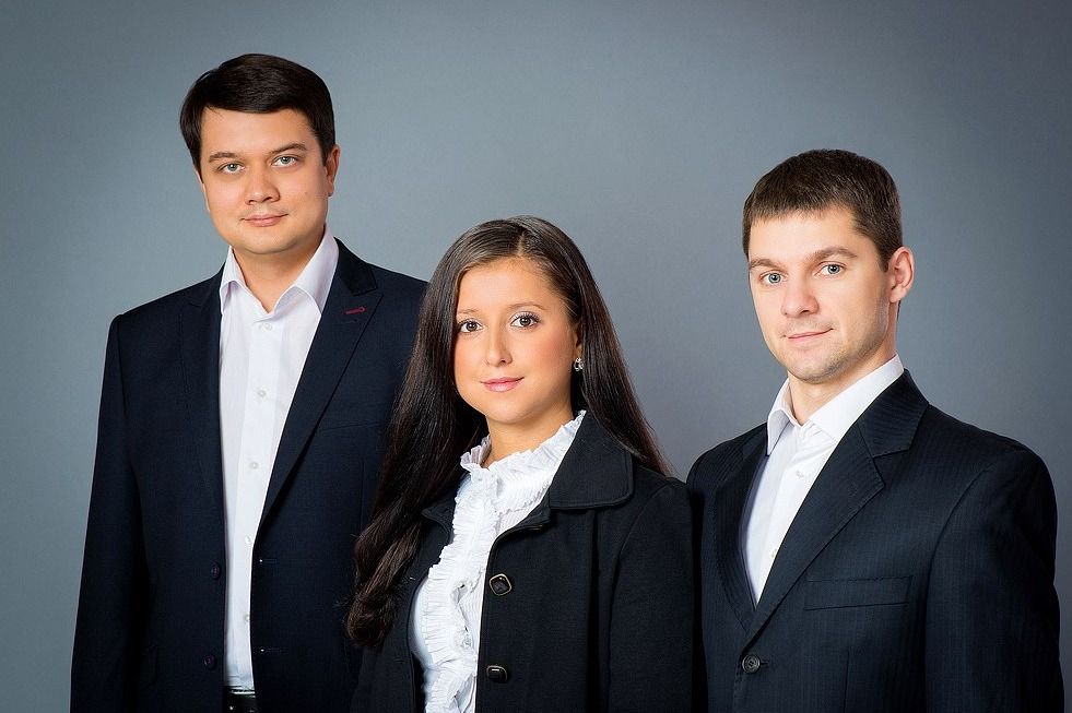 Дмитро Разумков, Неллі Яковлєва, Василь Мокан Дмитро Разумков, Неллі Яковлєва, Василь Мокан