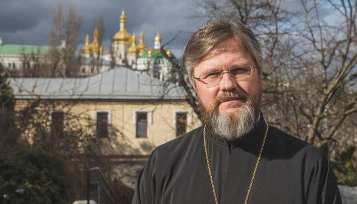 СБУ проводит обыски у "агента в рясе" из руководства УПЦ МП: подробности 1