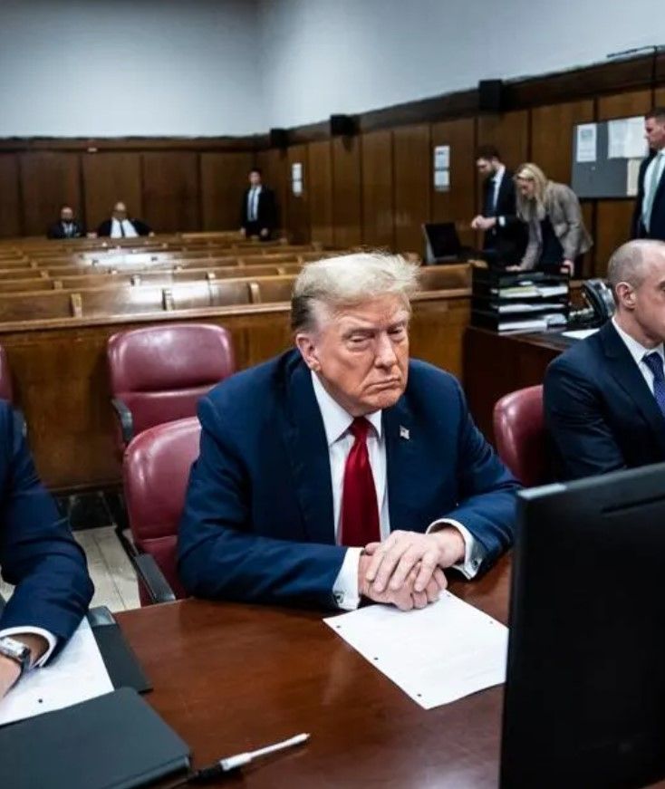 Трамп дважды задремал на суде в Нью-Йорке - фото 1