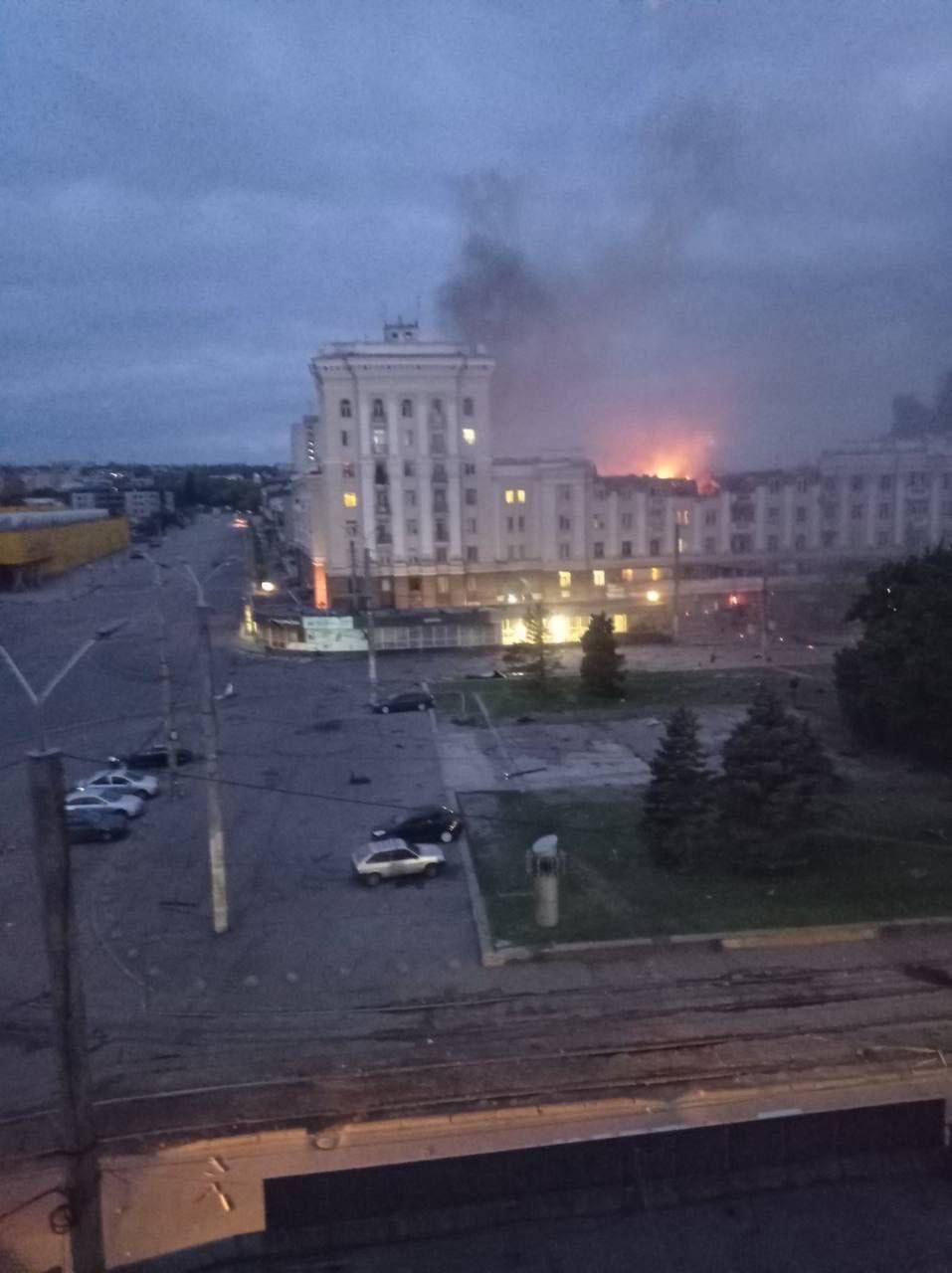 Ракетний удар по Дніпру: зруйнований житловий будинок в центрі міста, є загиблі 1