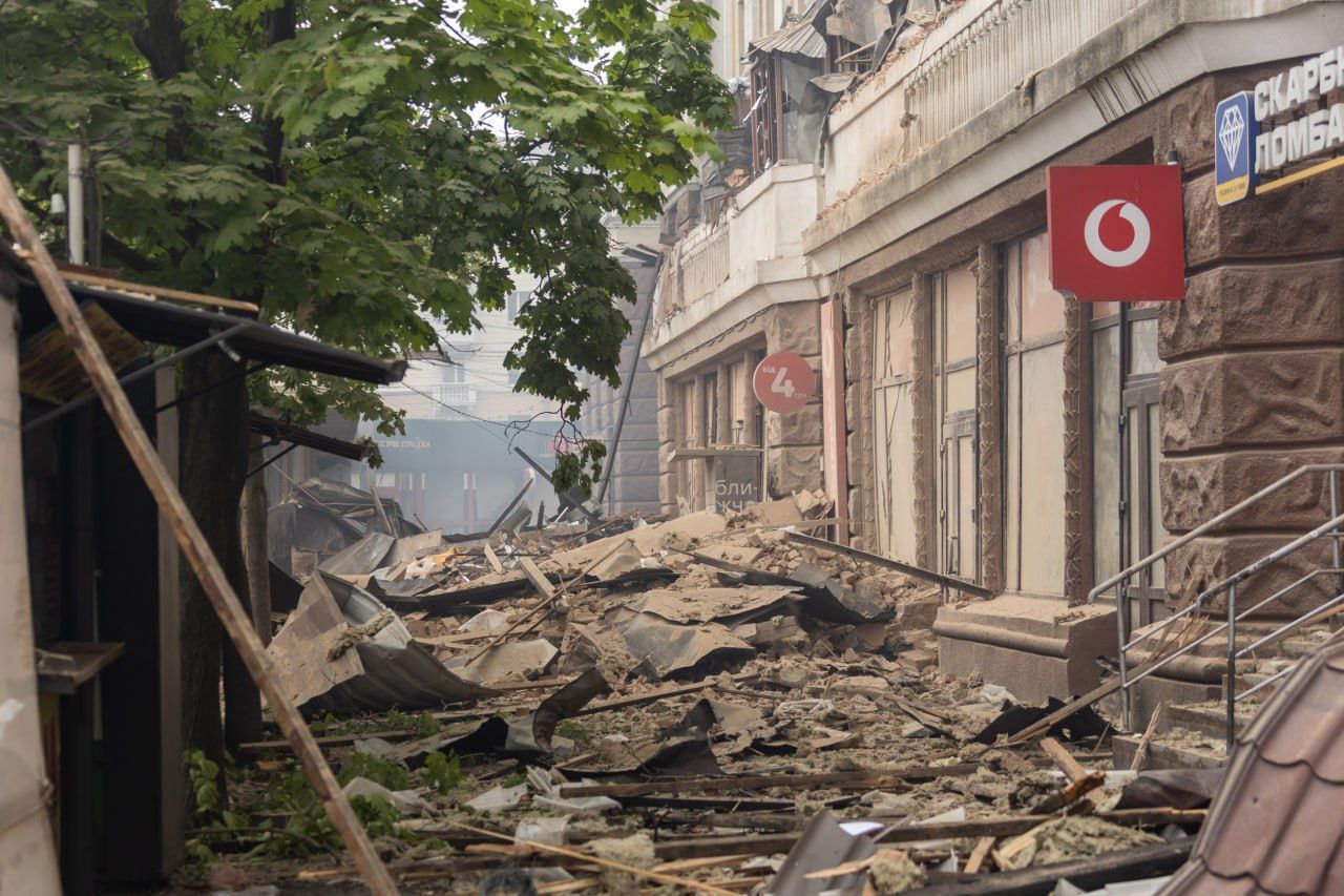 Под завалами могут быть люди Фото: Сергей Лысак, Днепропетровская ОВА