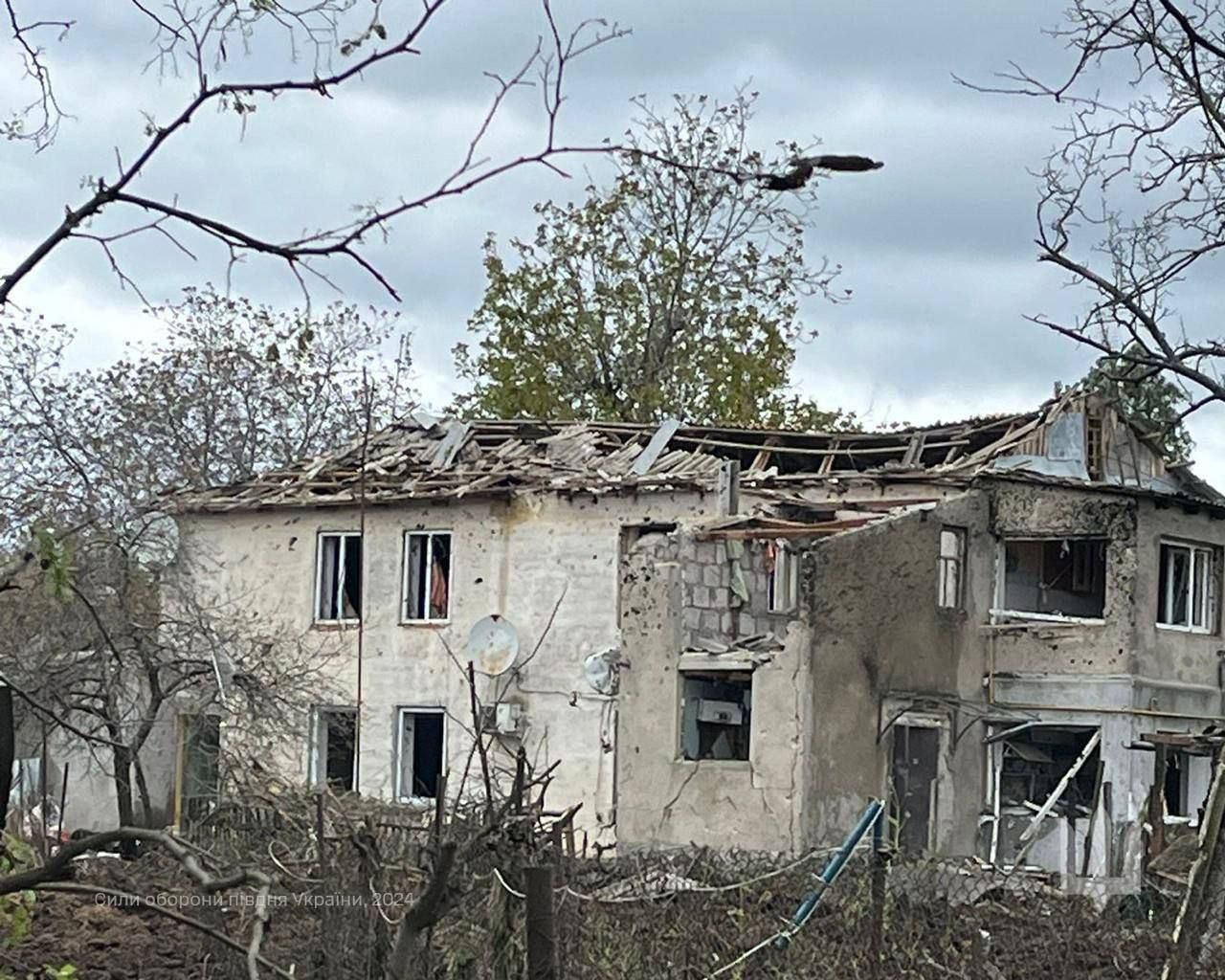 Последствия вражеских обстрелов Последствия вражеских обстрелов