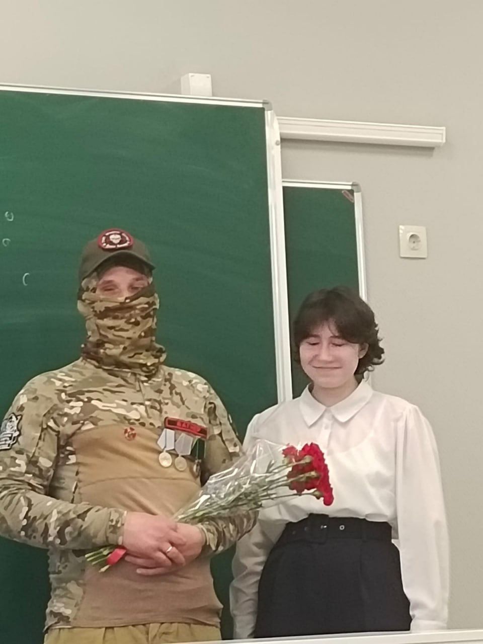 У Росії куратор "Синього кита" провів школярам "урок патріотизму" 1