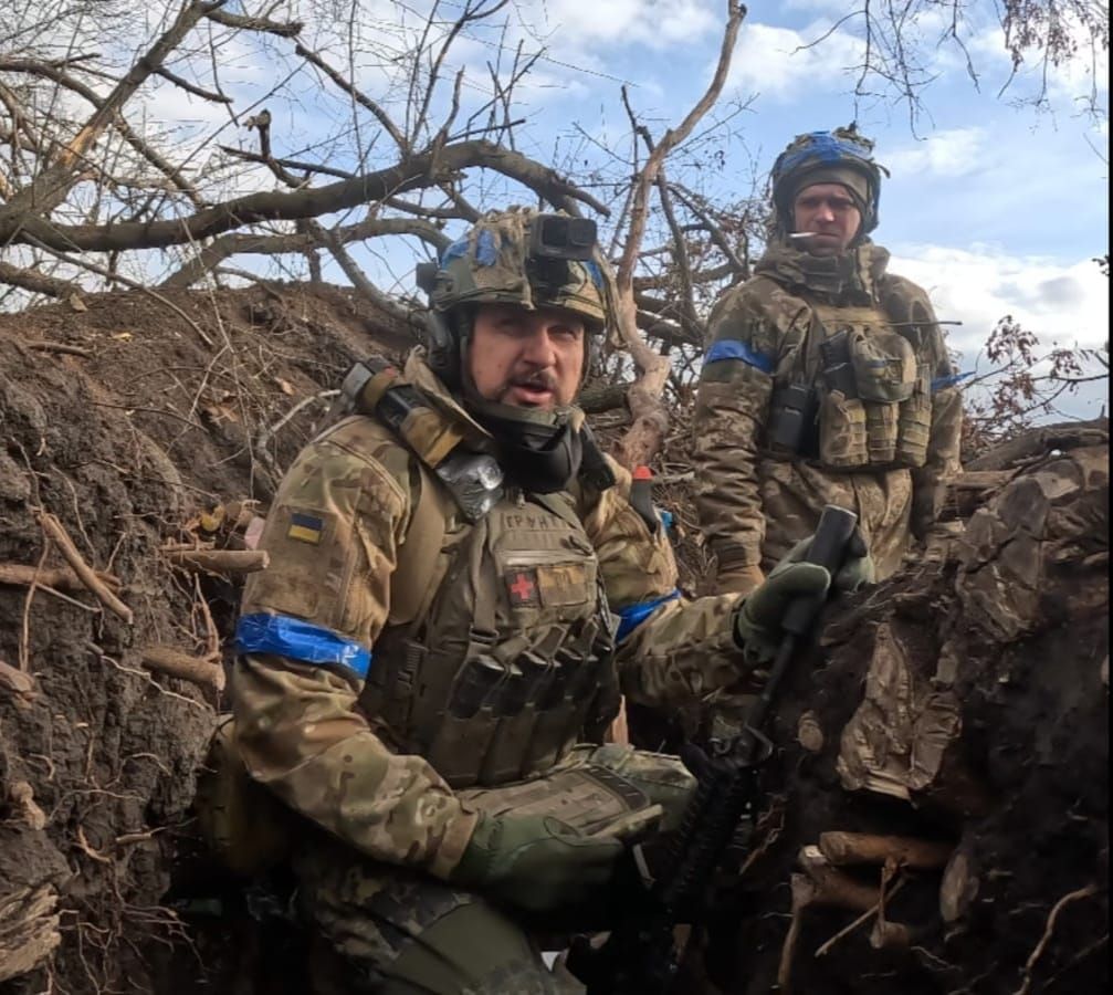 Сенцов змінив камеру на автомат Сенцов змінив камеру на автомат