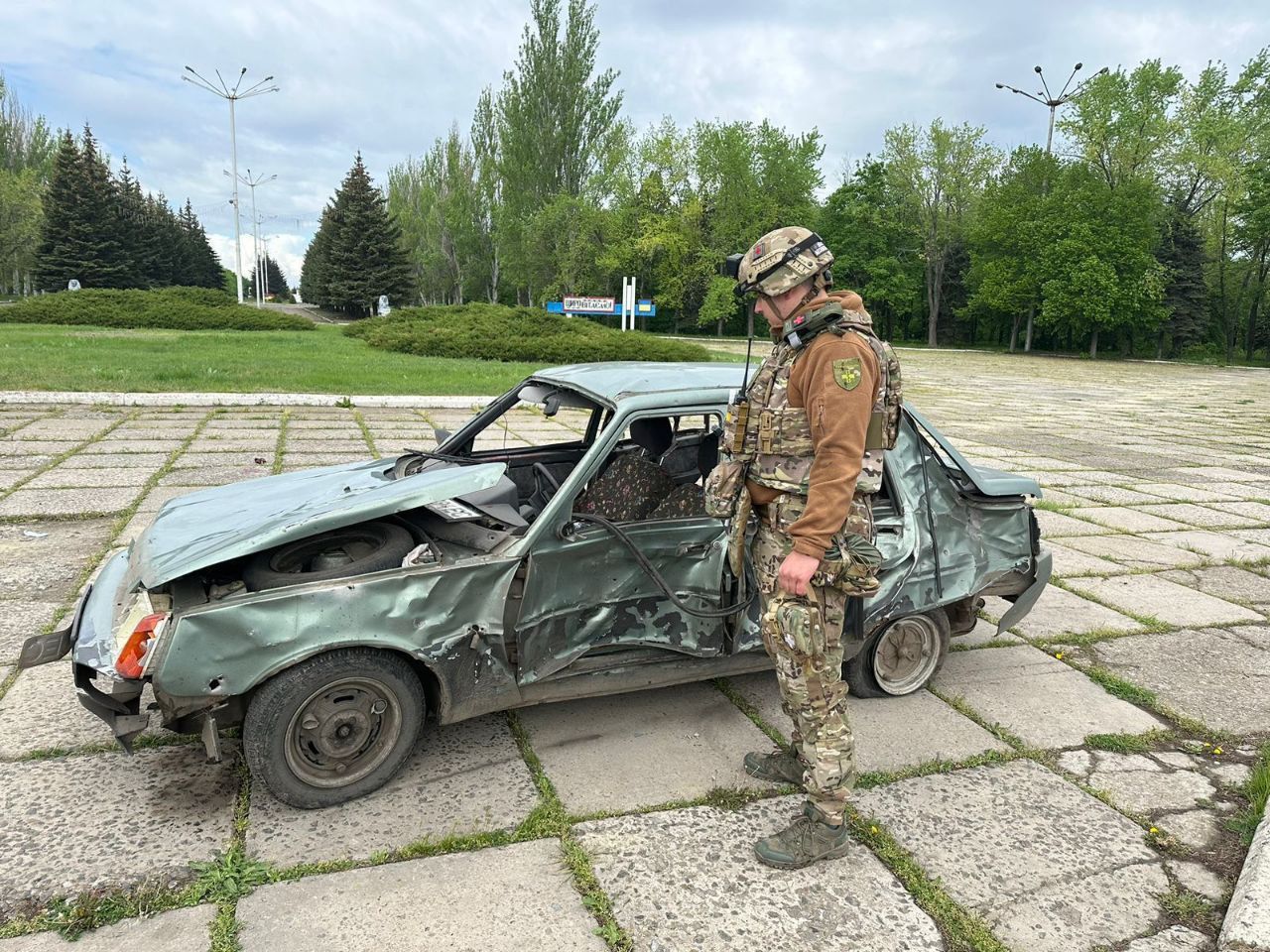 Оккупанты ударили управляемой авиабомбой по Константиновке: ранены 5 человек, есть разрушение 1