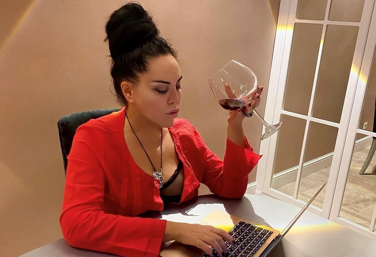 Предательница Оксана Байрак Предательница Оксана Байрак