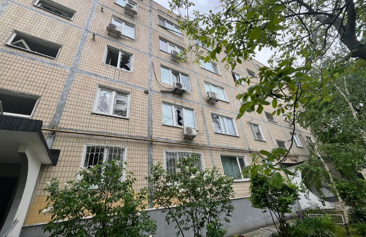 Росіяни вдарили з артилерії по Нікополю: серед постраждалих – 9-річна дитина 3