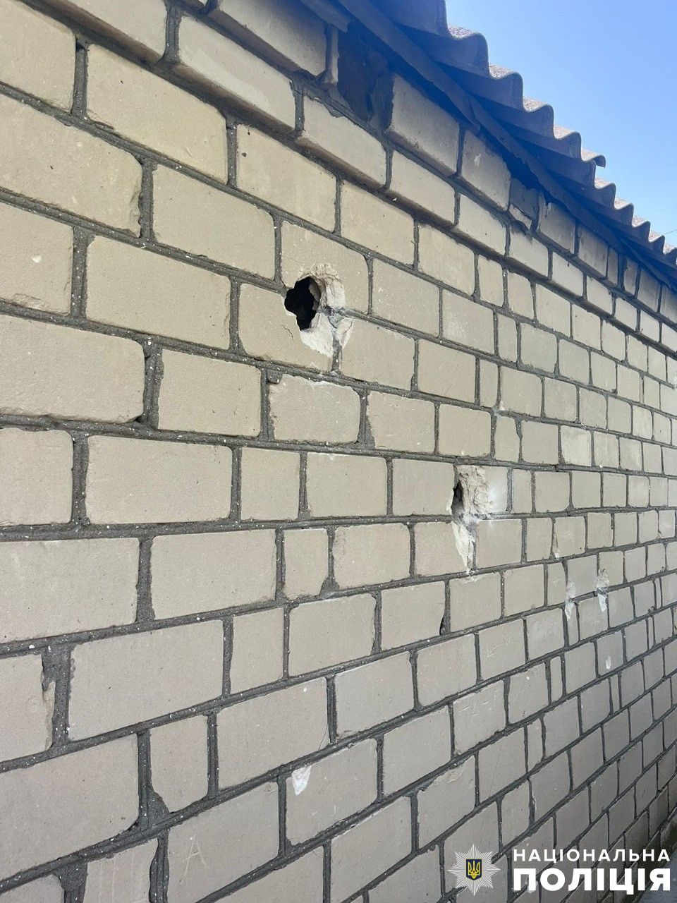 Росіяни вдарили по Херсону та області: є жертва та поранені 1
