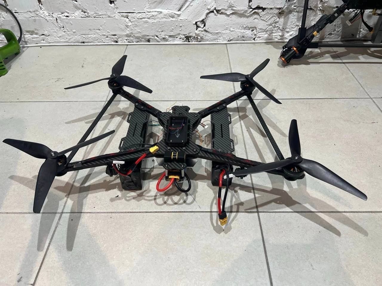 Інженери вдосконалили дрон STING Mad Max — Юрій Голик 3