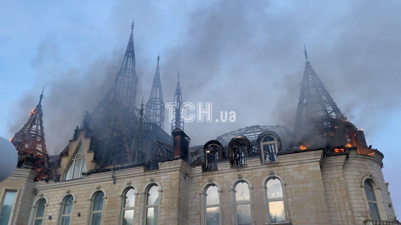Удар по Одессе нанесен Искандером с кассетной частью, количество жертв возросло - появились новые кадры 3
