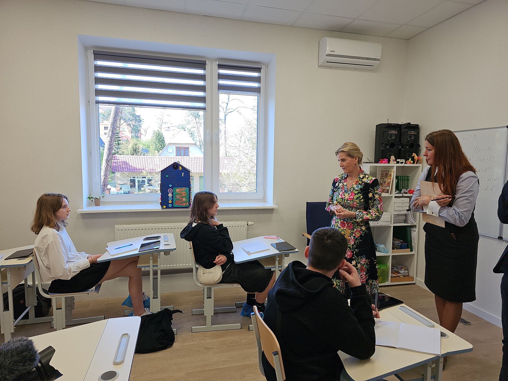 Первый визит из королевской семьи с начала войны: из Украины прибыла герцогиня Эдинбургская Софи 1