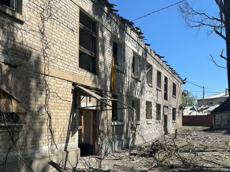 Росіяни вдарили “Ураганами” по Гірнику на Донеччині: є загиблі 2