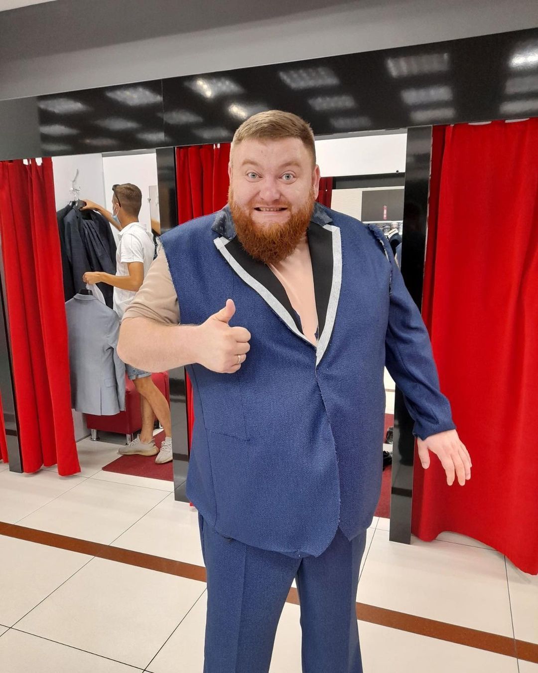 Никакие шутки связанные с моим избыточным весом не могут меня задеть Никакие шутки связанные с моим избыточным весом не могут меня задеть