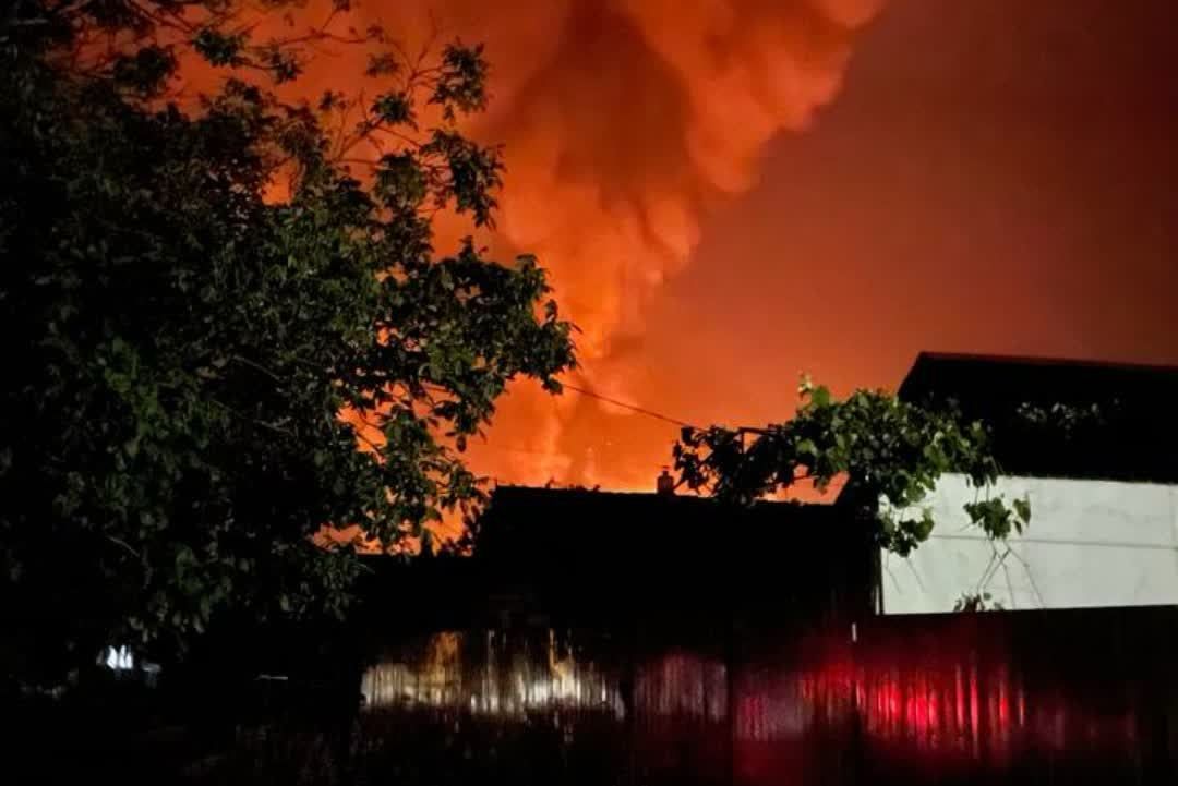 У РФ палає чергова нафтобаза: росіяни жаліються на атаку безпілотників 1
