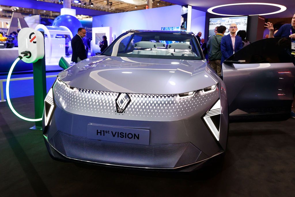 Французский электрокар H1st Vision может так и остаться прототипом, ведь Китай и США вытесняют европейских производителей с рынка. Фото: Getty Images Французский электрокар H1st Vision может так и остаться прототипом, ведь Китай и США вытесняют европейских производителей с рынка. Фото: Getty Images