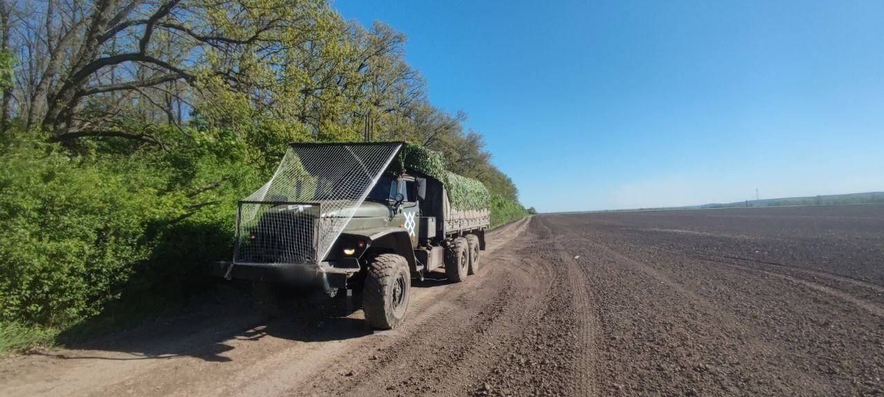 Наступ на Харківщину: окупанти нанесли на техніку новий тактичний знак 1