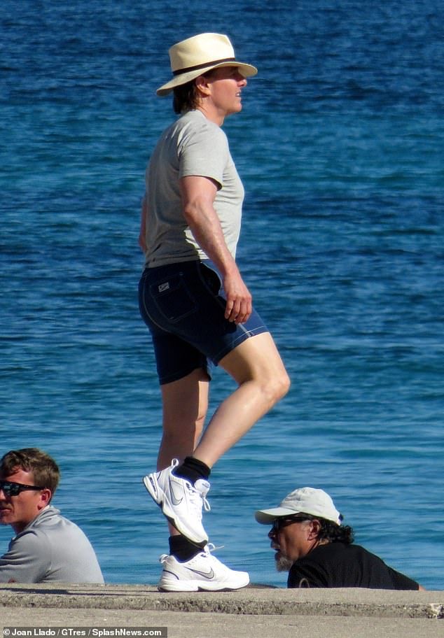 Актор продемонстрував свою підтягнуту статуру на пляжі Майорки минулими вихідними Актор продемонстрував свою підтягнуту статуру на пляжі Майорки минулими вихідними