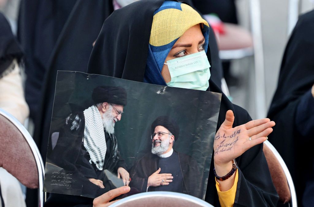 Раиси считался основным кандидатом на место Верховного лидера после смерти 85-летнего Хаменеи: Фото: Getty Images Раиси считался основным кандидатом на место Верховного лидера после смерти 85-летнего Хаменеи: Фото: Getty Images