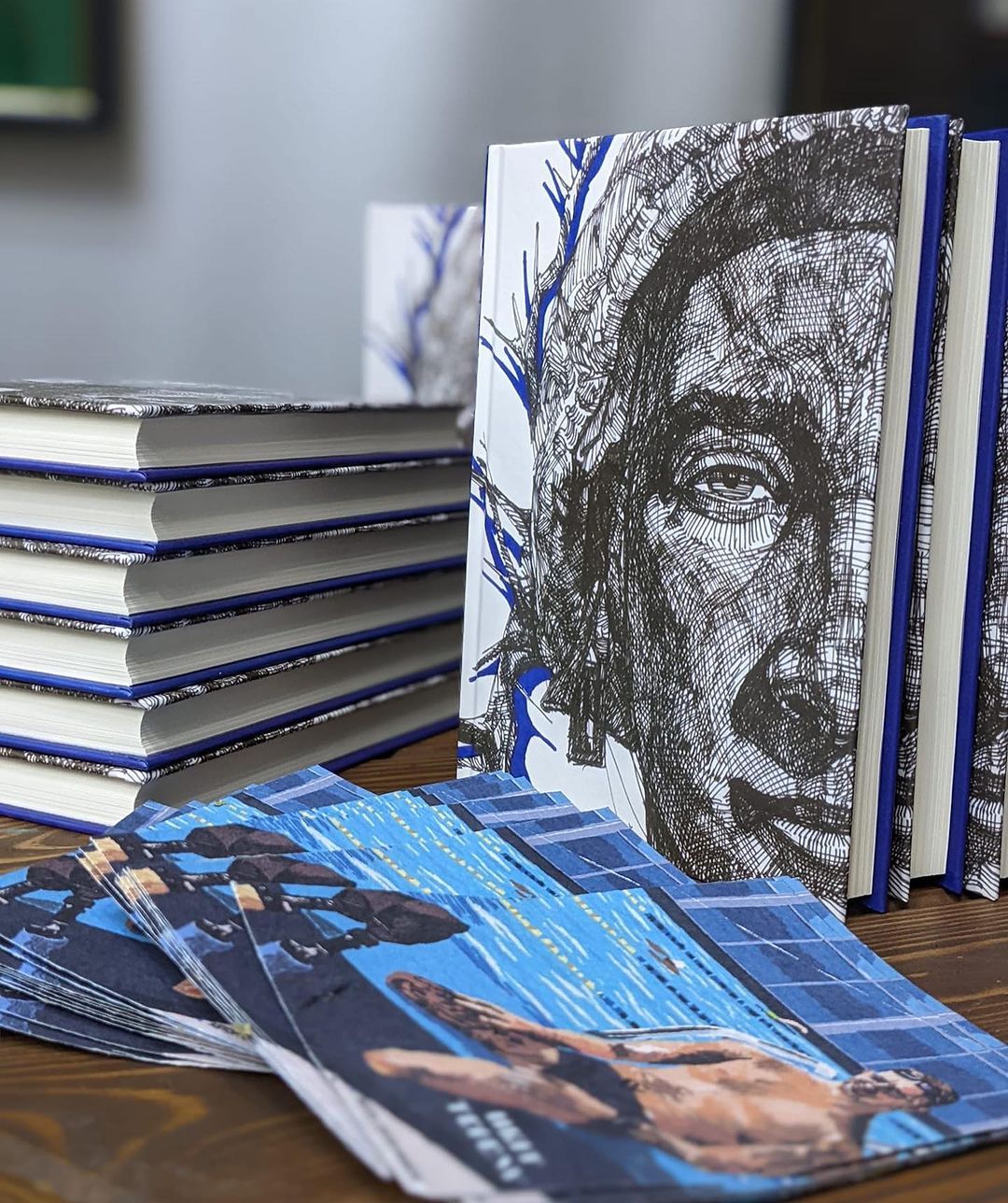 Книга Олександра Терена Будька. Фото: Instagram/tsvit_terenu Книга Олександра Терена Будька. Фото: Instagram/tsvit_terenu