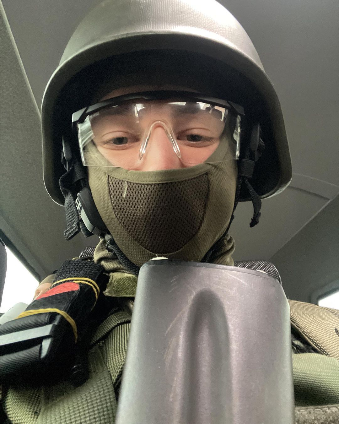 Олександ Терен під час захисту України.  Олександ Терен під час захисту України.