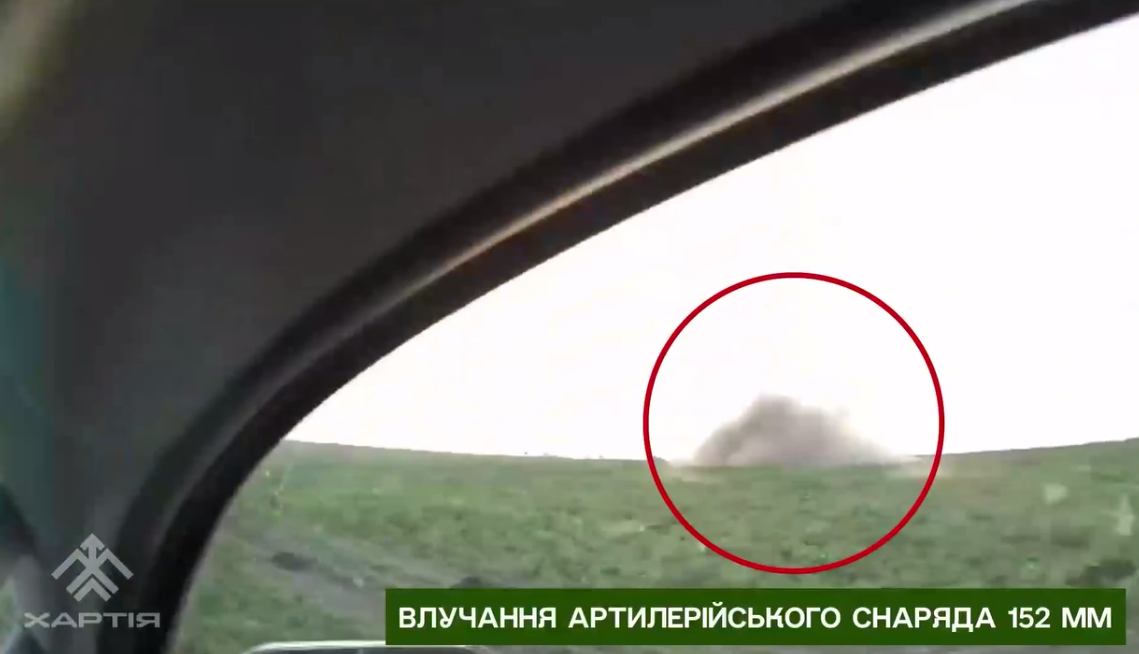 Эвакуация раненых в Липцах под прицельным обстрелом РФ. Скриншот из видео Хортица Эвакуация раненых в Липцах под прицельным обстрелом РФ. Скриншот из видео Хортица