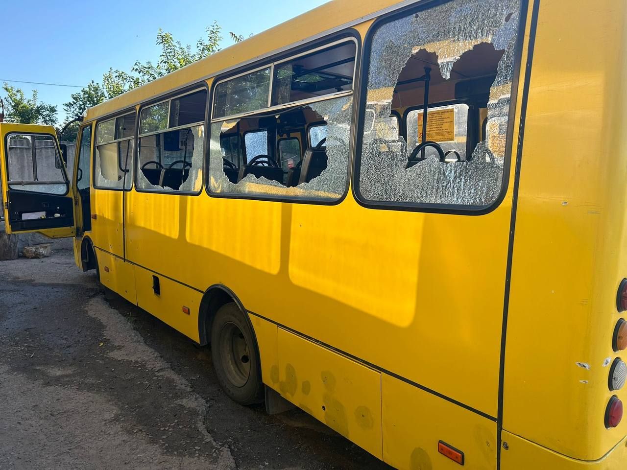 Наслідки обстрілів рашистів 1 червня Наслідки обстрілів рашистів 1 червня
