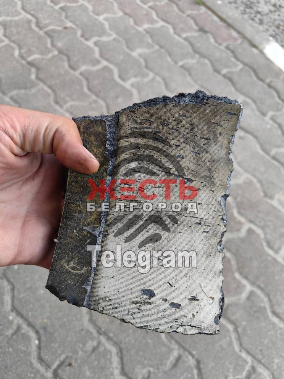 В РФ заявили о мощном обстреле Белгорода: местные жители жалуются на дождь из обломков 1