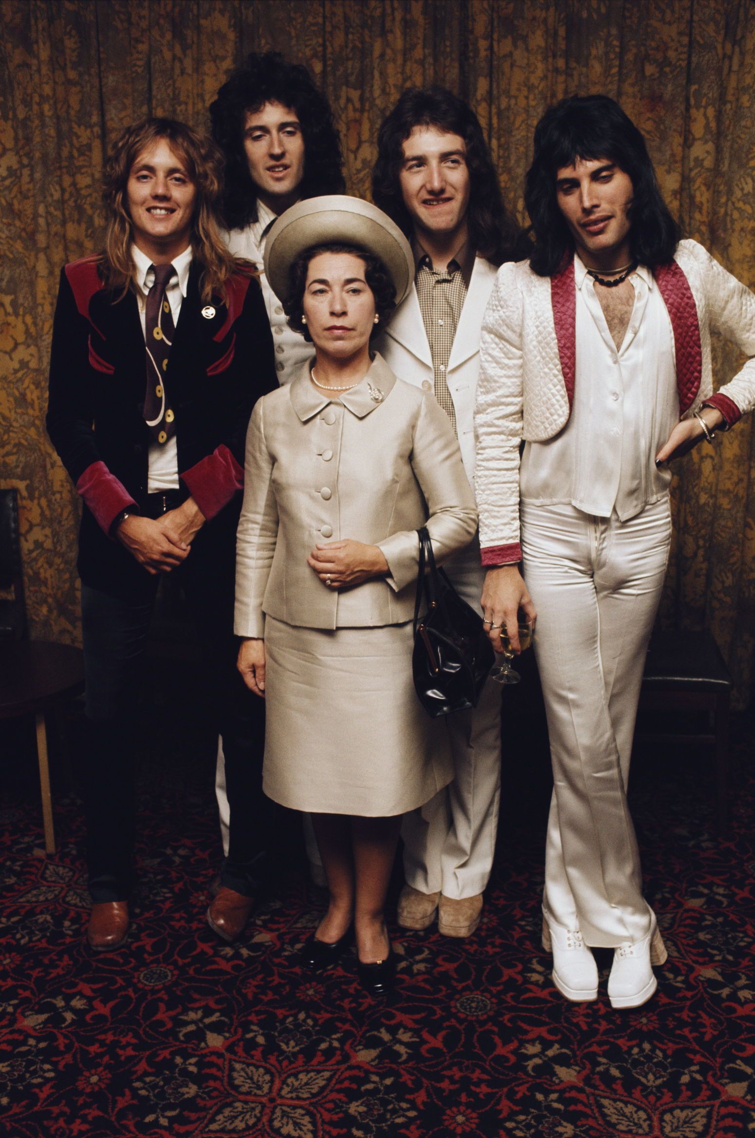 Жанетт Чарльз та гурт Queen. Фото: Getty Images Жанетт Чарльз та гурт Queen. Фото: Getty Images