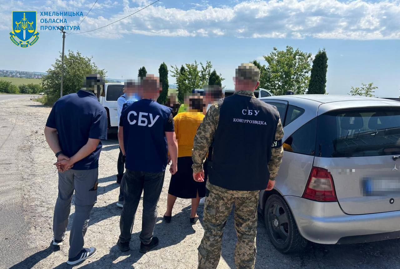 СБУ затримала депутатку на Хмельниччині, яка з дітьми "зливала" окупантам дані про ЗСУ 1