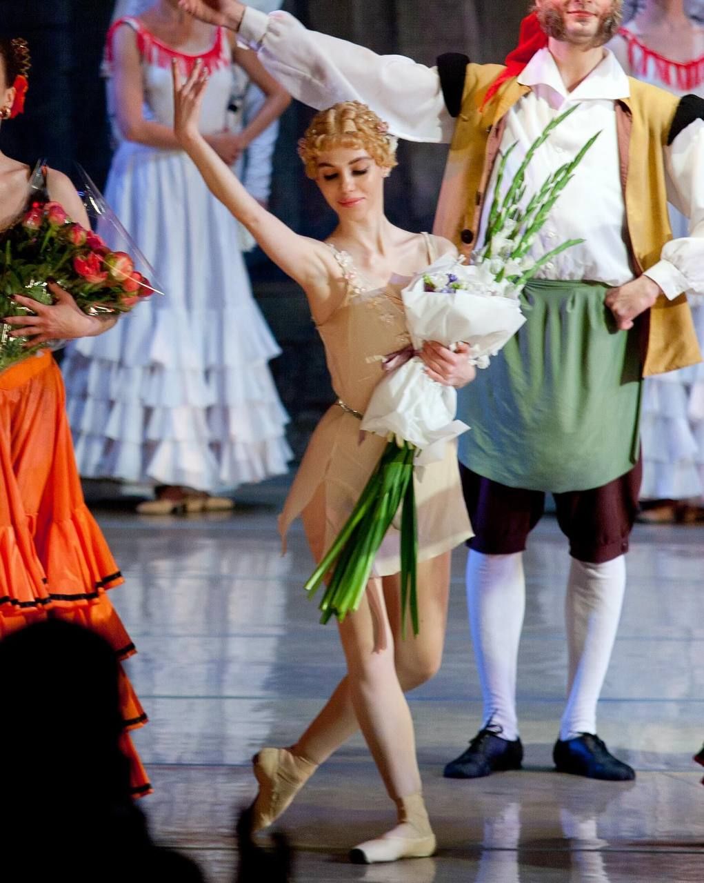 Она Суркис Она Суркис