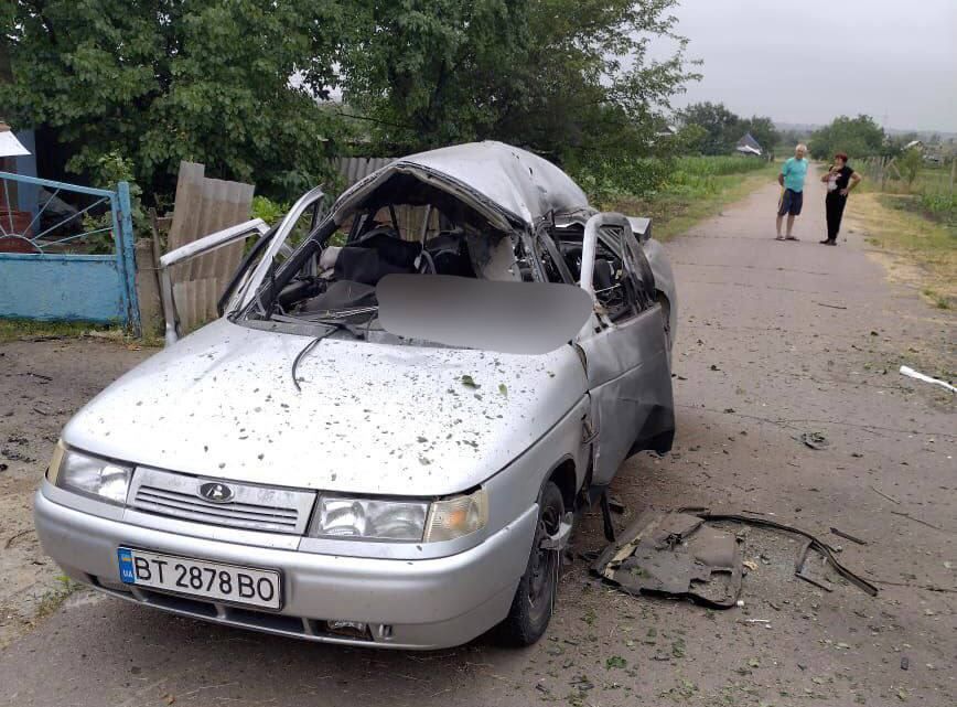 Наслідки удару по автівці Наслідки удару по автівці
